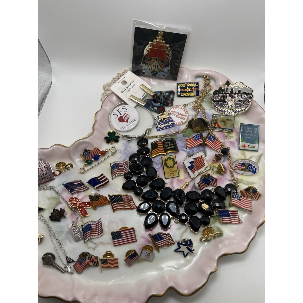 Mixed Lot Costume Jewelry, Necklaces, Pins, Bracelets, Cuffs